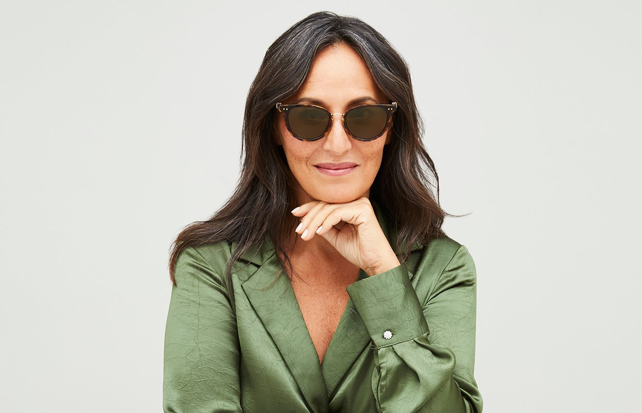 Front view of female model wearing 6005 sunglasses